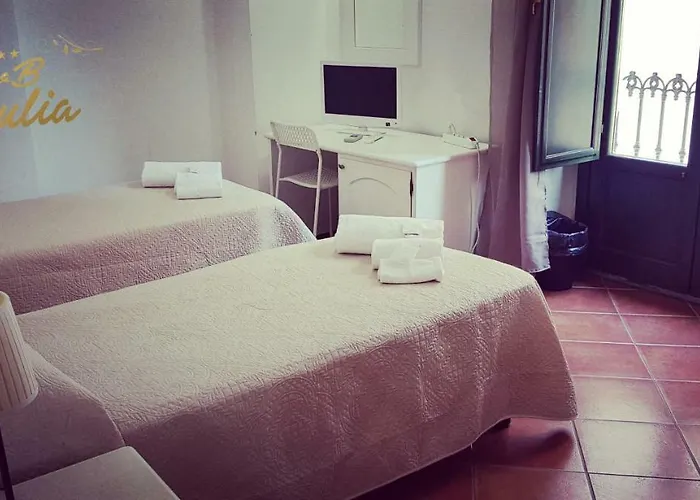 Giulia Bed and breakfast 3*