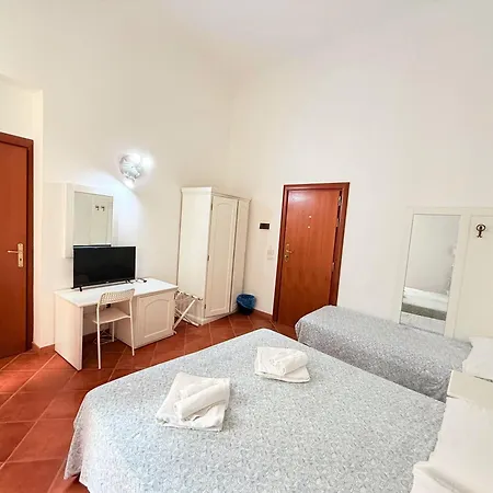 Giulia Bed & Breakfast 3*