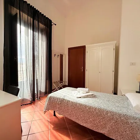 Giulia Bed & Breakfast 3*
